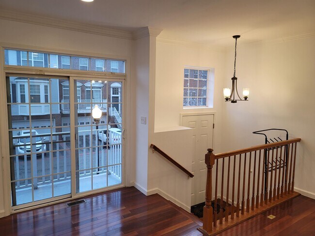 Foto del edificio - 14 McMartin Ct