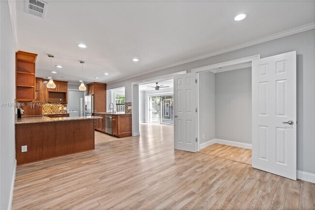 Foto del edificio - 8930 NW 23rd St