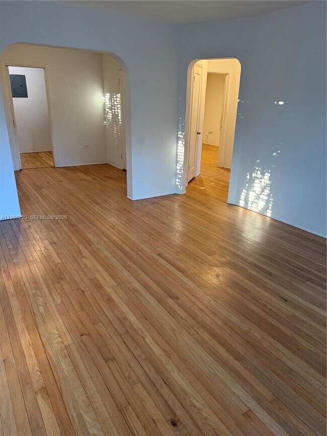 Foto del edificio - 23 Majorca Ave