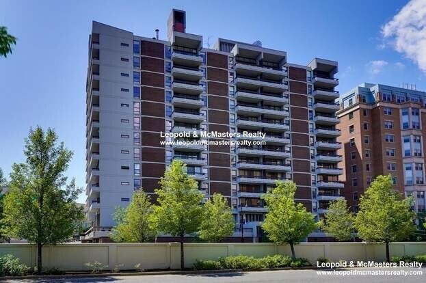 Building Photo - 566 Commonwealth Ave
