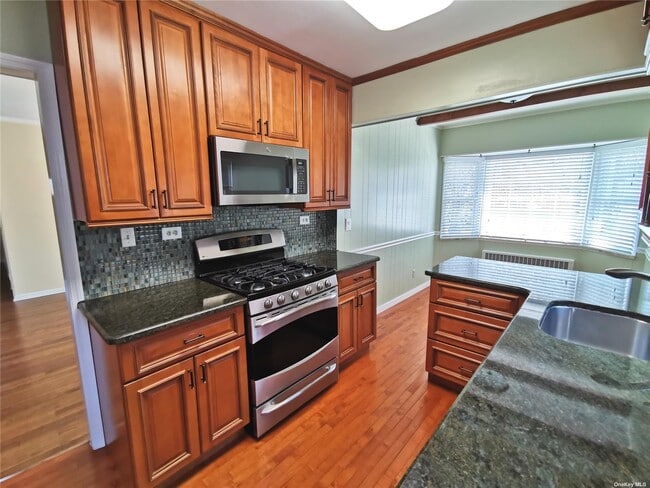 Building Photo - 1419 Apple Ln