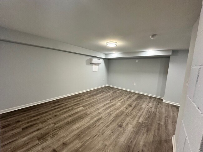 Foto del edificio - All included 1 bed & 1 Bath apartment.