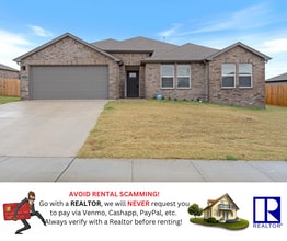 Building Photo - 1051 EMERALD St