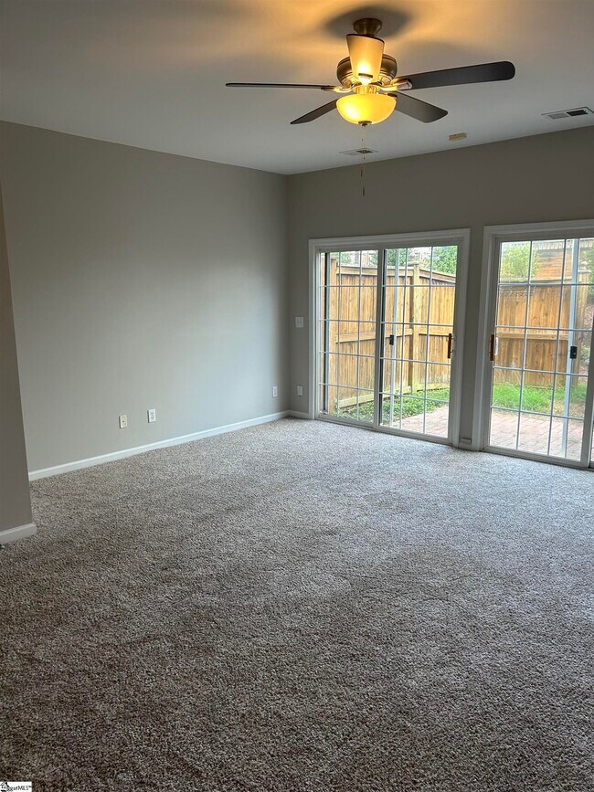 Foto del edificio - 109 Waterford Park Dr