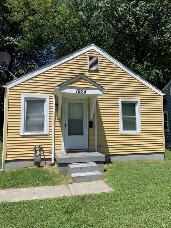 Building Photo - 1924 Cypress St