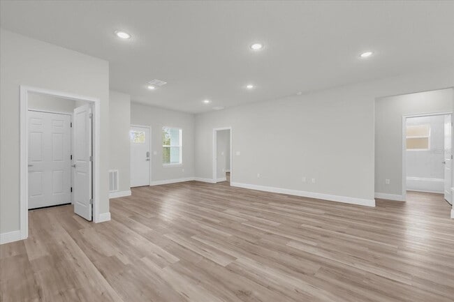 Building Photo - 13673 SW 43rd Cir
