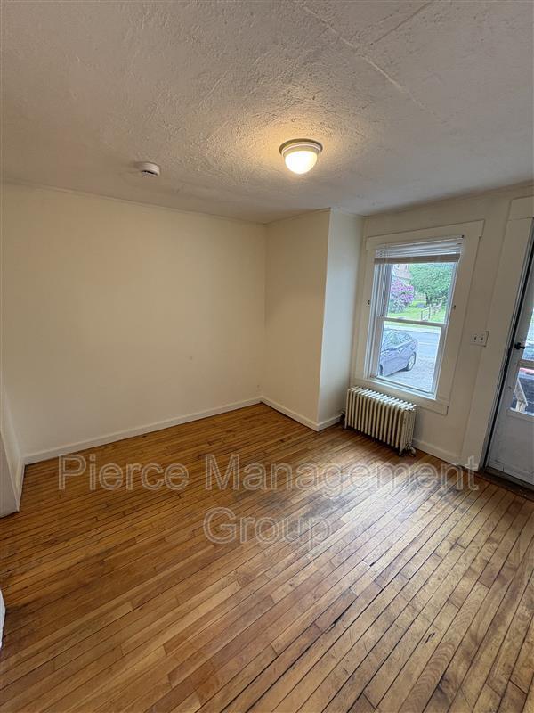 Building Photo - 305 Marlboro St