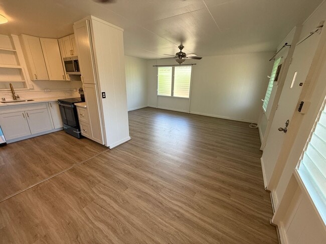 Building Photo - Fully Renovated 3-Bedroom Home with AC & L...