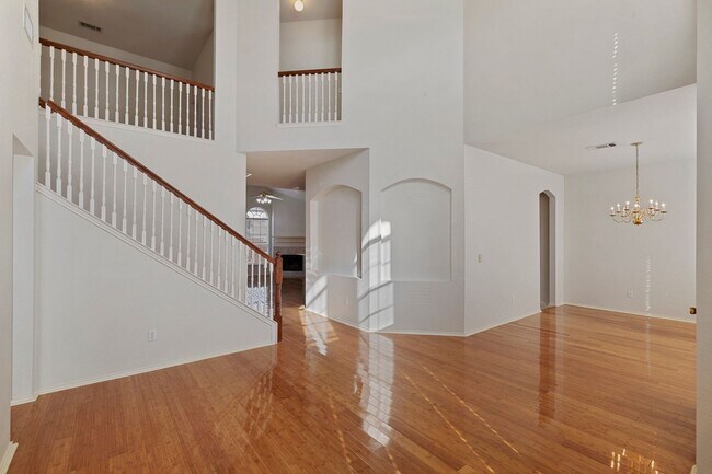 Building Photo - Beautiful Home in Plano ISD