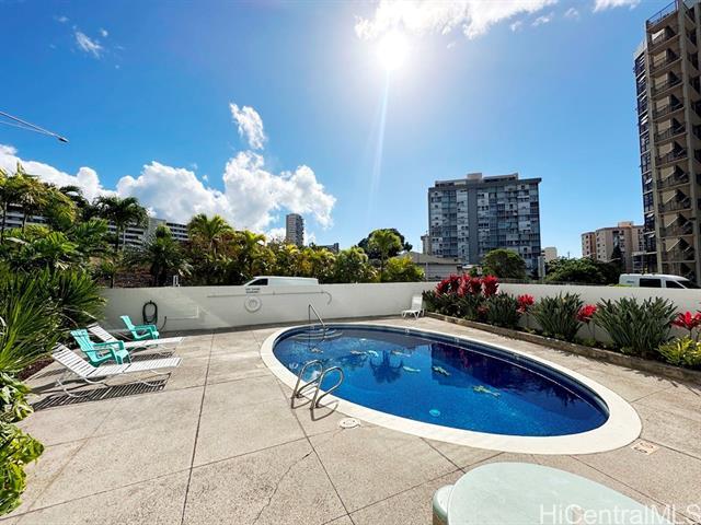 Building Photo - 710 Lunalilo St