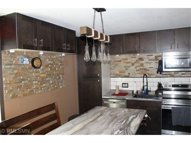 Building Photo - 7009 Sunrise Dr