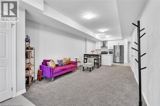 Building Photo - 60 Lomond Ln