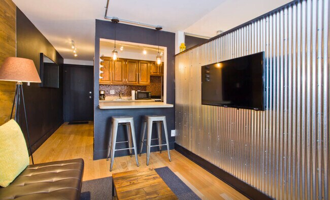 Foto del edificio - 1270 N Marion St