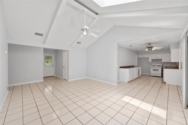 Building Photo - 5502 Salem Walk Dr