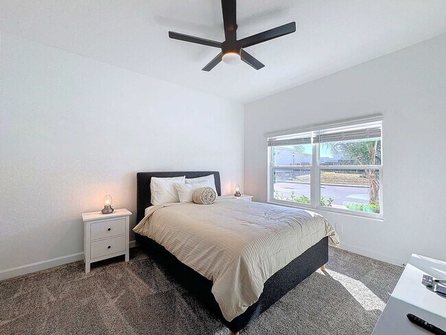 Building Photo - 2701 Scrapbook St