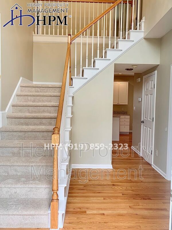 Building Photo - 203 Hickorywood Blvd