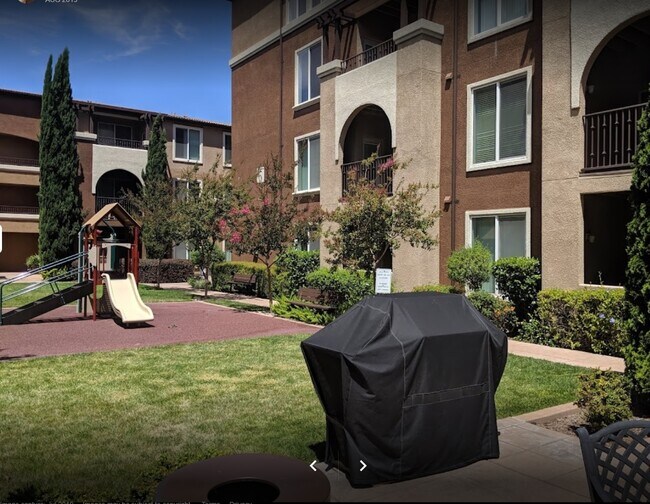 Foto del edificio - 801 S Winchester Blvd