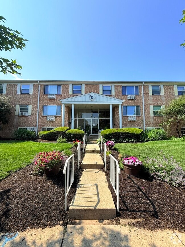 colonial - Colonial Grandview