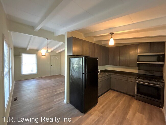 Building Photo - 3 br, 1 bath House - 5655 Coulee Place