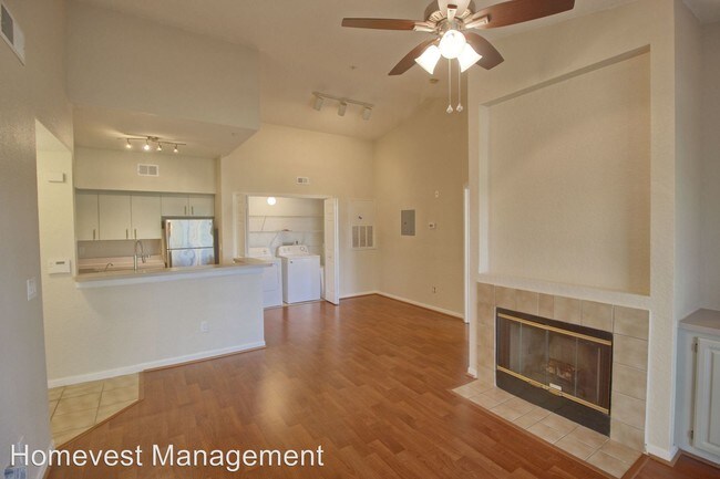Foto del edificio - 1 br, 1 bath House - 2167 Lake Debra Dr #736