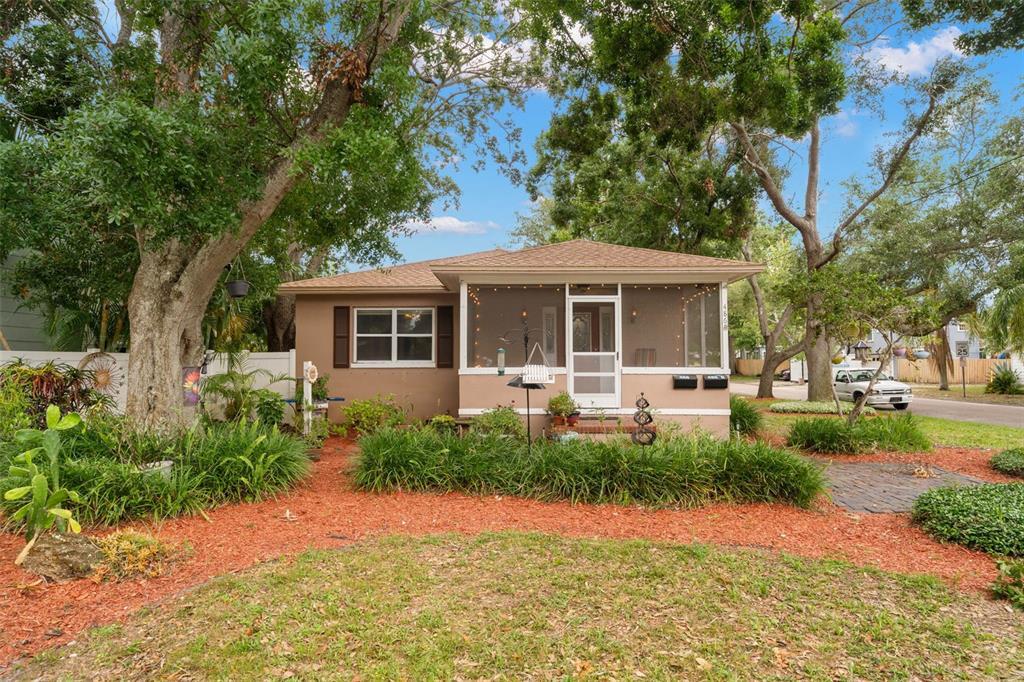 Foto principal - 486 27th Ave N