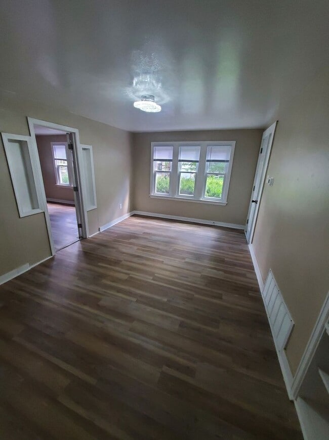 Building Photo - 4207 N 39th St