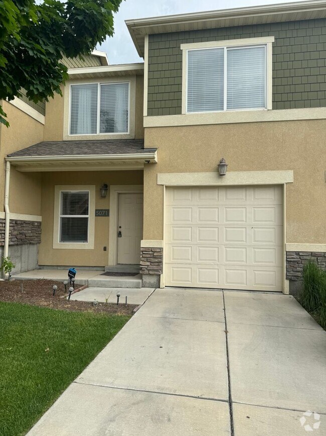 The Village at Rosecrest Apartments under 2,000 Herriman, UT 1