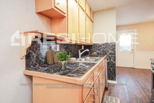 Foto del edificio - 5211 Parkridge Dr