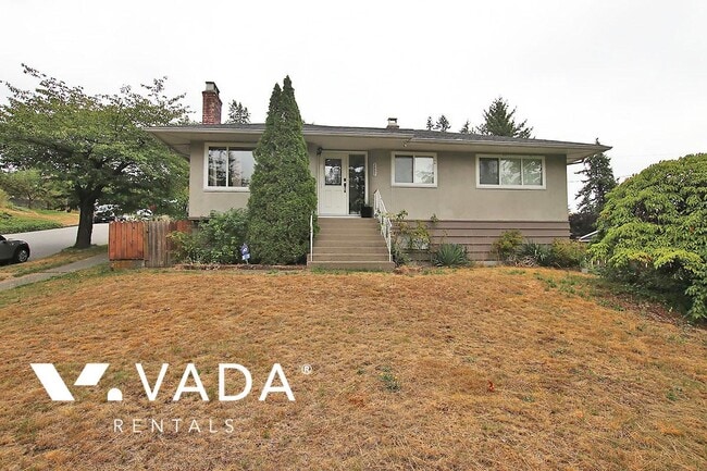 Building Photo - 3807 Marine Dr