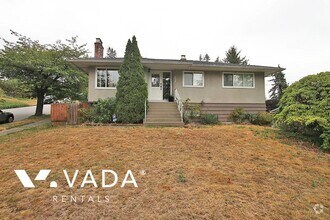 Building Photo - 3807 Marine Dr