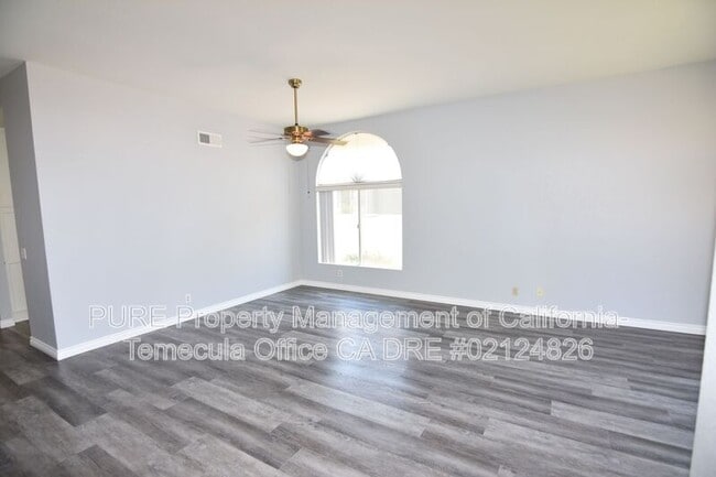 Foto del edificio - 40226 Tanager Cir