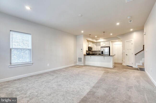 Photo - Live in the highly coveted community of Pa... House