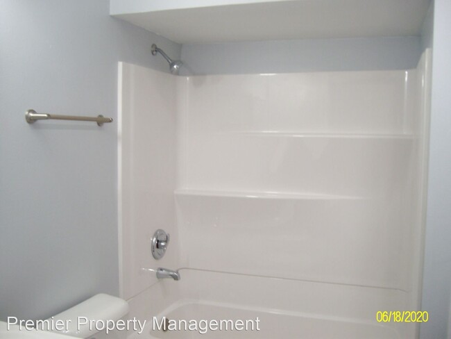 Foto del edificio - 3 br, 1 bath House - 800 E. Hwy 72