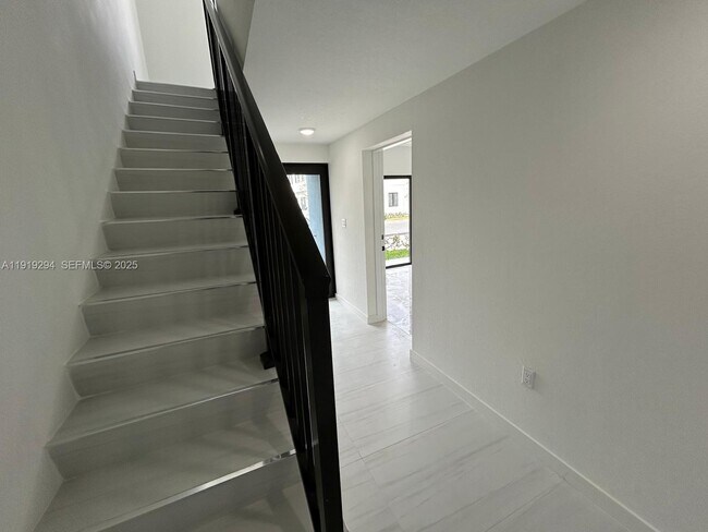 Foto del edificio - 14568 SW 261st Ter