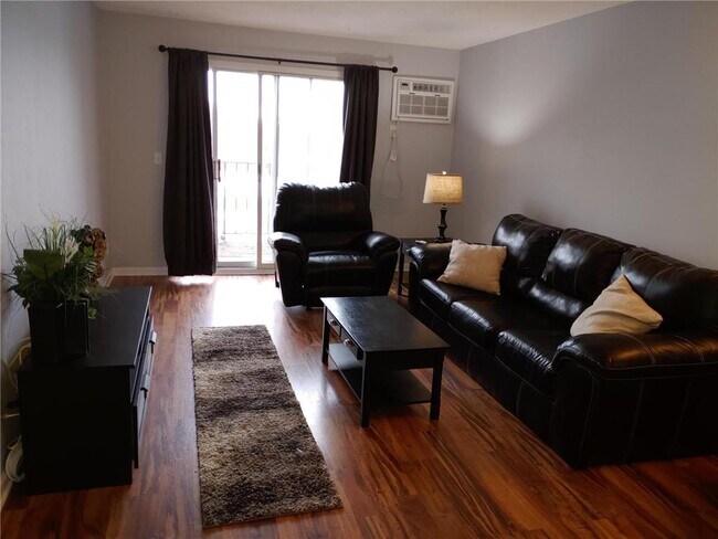 Foto del edificio - 7759 142nd St W