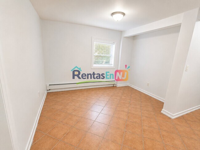 Foto del edificio - 121 Brookside Ave