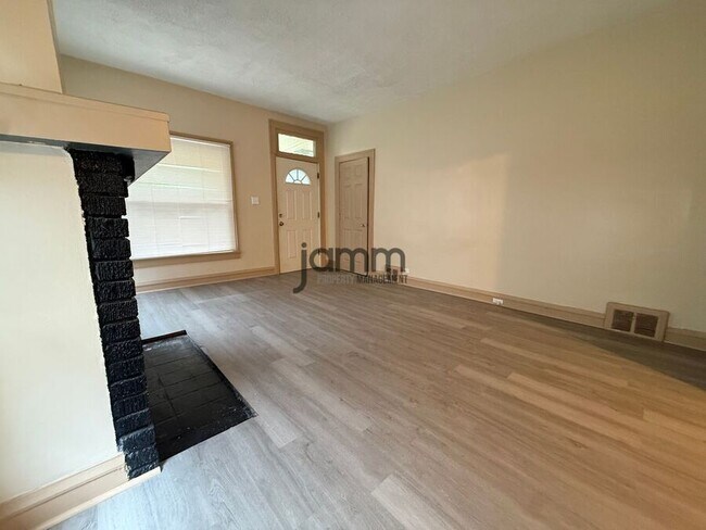 Building Photo - 1671 Belmar Rd