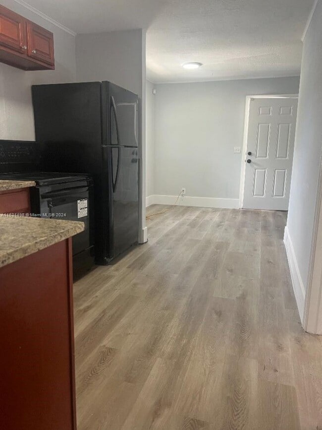 Foto del edificio - 754 Date Palm Dr