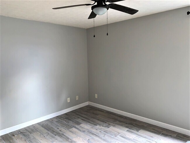 Foto del edificio - 3 bedroom / 2 bath One Level Home Johnson ...