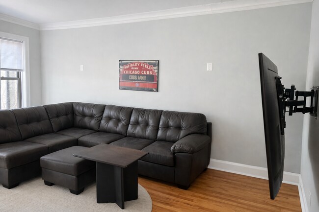 Foto del edificio - 3610 N Claremont Ave