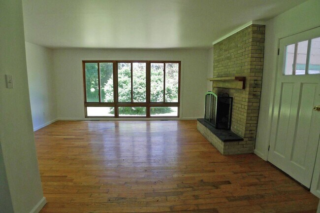 Foto del edificio - 1245 Centre Rd