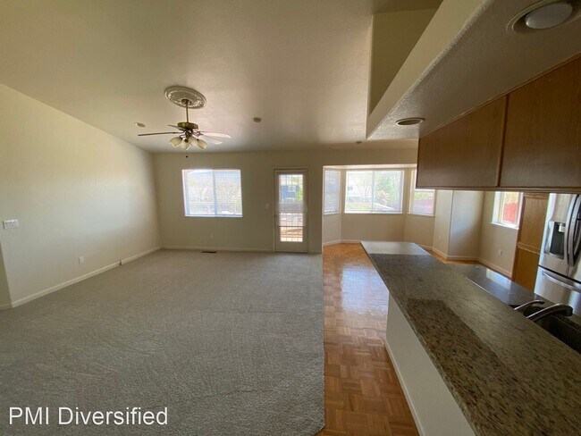 Foto del edificio - 3 br, 2 bath House - 700 Blue Skies