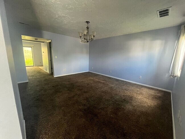 Building Photo - 6470 Quintessa Ct