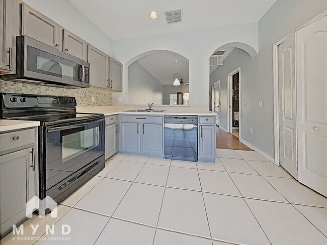 Foto del edificio - 31150 Flannery Ct
