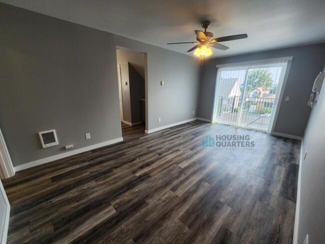 Building Photo - 1013 E Gordon Ave