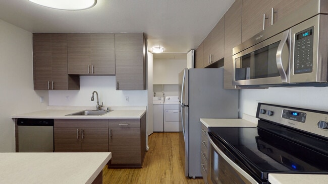 Interior Photo - 27 Seventy Five Mesa Verde