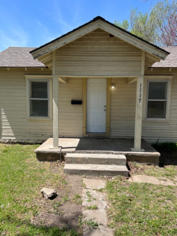 1117 S Elizabeth, Wichita, KS 67213 House Rental in Wichita, KS