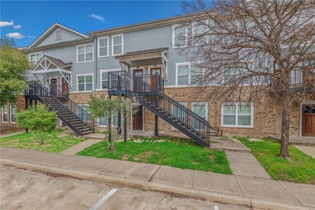 Building Photo - 1725 Harvey Mitchell Pkwy S