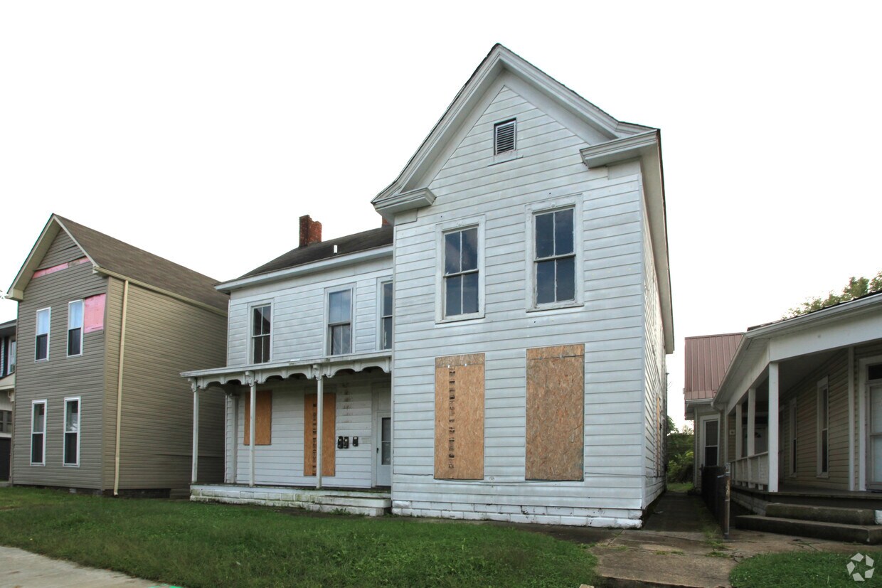 Building Photo - 602 Culbertson Ave