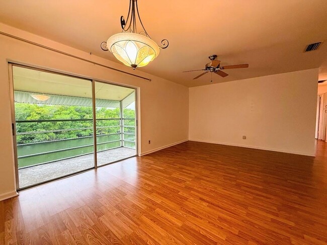 Building Photo - 1845 Robalo Dr